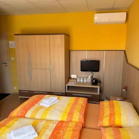 Vv Sun - Reos Maison d'hôtes Hodonín
