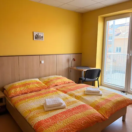 Vv Sun - Reos Maison d'hôtes Hodonín